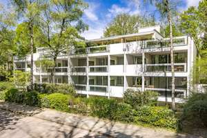 Exzellente und ruhige Lage, stilvolle Nachbarschaft: Großzügige 3-Zimmer-Wohnung mit Loggia – Die vollständige Adresse der Immobilie erhältst du vom Anbieter., 81679 Herzogpark, München – Vorschaubild 3