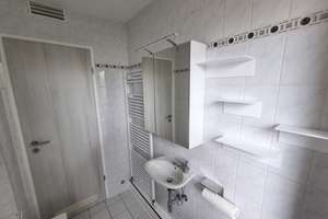 Erstbezug nach Renovierung ...
Charmante, modernisierte 3-Zimmer-Eigentumswohnung mit Balkon – Die vollständige Adresse der Immobilie erhältst du vom Anbieter., 90471 Rangierbahnhof-Siedlung, Nürnberg – Vorschaubild 12