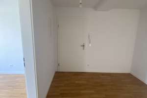 * Laim * 3-Zimmer Wohnung mit offener Küche * EBK * Duschbad * Balkon * Parkett * – Fürstenrieder Str. 35, 80686 St. Ulrich, München – Vorschaubild 10