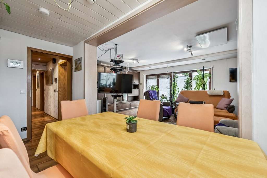 Immobilie in Sersheim - Provisionsfrei – Familienfreundliches EFH + ELW in guter Wohnlage mit Sauna und sonniger Terrasse - Bild 4