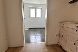 Gepflegte 4-Zimmer-Wohnung mit Balkon und idealer Infrastruktur  – Schalker Straße 114, 45881 Schalke, Gelsenkirchen – Vorschaubild 4