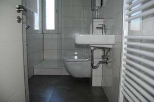  Miete oder Eigenheim? 3 1/2 Raum Wohnung mit Mietkaufgelegenheit in ruhiger Hausgemeinschaft – Ehrenzeller Straße 66, 45143 Altendorf, Essen – Vorschaubild 3