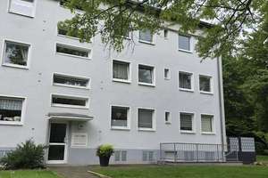 4- Zimmer- Wohnung mit Balkon ins Grüne in ruhigen Wohnlage von Wickrath