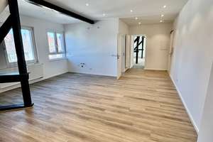 Sanierte und Stilvolle 2,5-Zimmer-Dachgeschosswohnung mit gehobener Innenausstattung in Düsseldorf – Reisholzer Straße 1, 40231 Lierenfeld, Düsseldorf – Vorschaubild 7