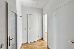 Sofort bezugsfrei: Helle 3-Zimmer Altbau-Wohnung in Top-Zustand – Die vollständige Adresse der Immobilie erhältst du vom Anbieter., 9130 Sonnenberg, Chemnitz – Vorschaubild 9
