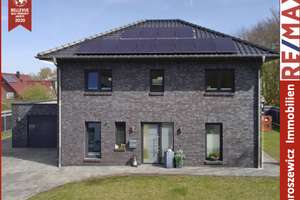 Attraktives Einfamilienhaus in Surwold Bürgerwald * Erdwärmepumpe  * Effizienzklasse A * KfW 55 * – Die vollständige Adresse der Immobilie erhältst du vom Anbieter., 26903 Surwold – Vorschaubild 1