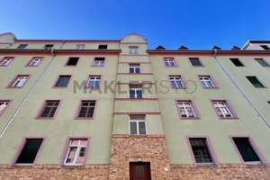 Zwei Balkone, Tageslichtbad & offene Küche: Moderne 2-Zimmer-Wohnung im sanierten Denkmal!