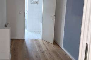 Traumhafte Dachgeschosswohnung mit wunderschönem Ausblick – Rotkelhchenweg 3, 14532 Stahnsdorf – Vorschaubild 2