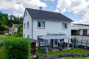 Äußerst gepflegtes Haus am Stadtrand von Sulzbach-Rosenberg – Die vollständige Adresse der Immobilie erhältst du vom Anbieter., 92237 Sulzbach-Rosenberg – Vorschaubild 4