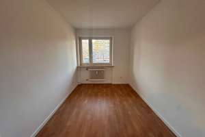 Moderne 4-Zimmer-Wohnung mit Balkon in Nürnberg – Herzogstandstraße 22, 90471 Langwasser Nordwest, Nürnberg – Vorschaubild 4