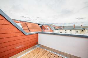 Erstbezug: Lichtdurchflutete Dachgeschoss-Wohnung mit Terrasse, moderner Ausstattung und in Top-Lage – Bismarckstraße 61a, 13585 Spandau (Ortsteil), Berlin – Vorschaubild 4