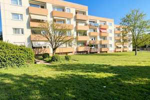 1,5-Zimmer-Wohnung mit Balkon und Gestaltungspotenzial