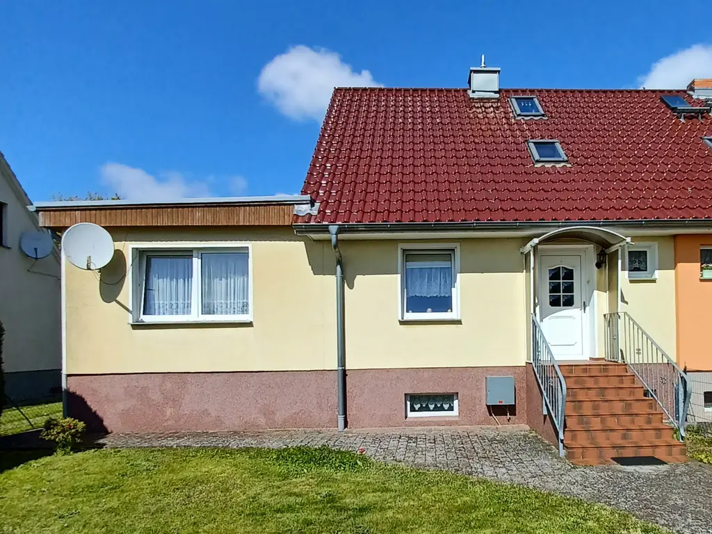 Leben auf dem Lande - Doppelhaushälfte mit Grundstück