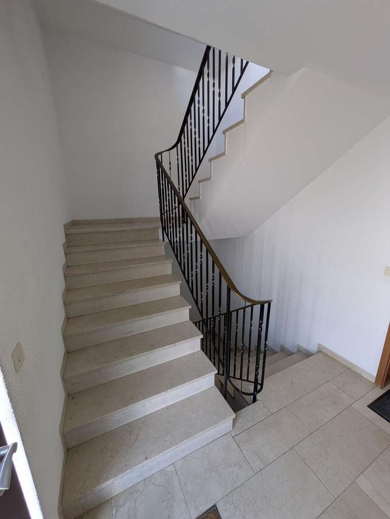 Immobilie in Kelheim - 3-Familienhaus in absoluter ruhiger top Lage - Bild 3