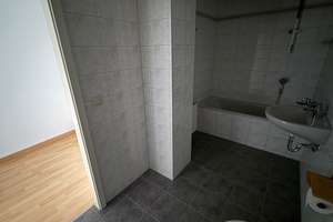 4. OG - Balkon am Wohnzi. - Bad mit Wanne - frei ab 1.7.26 – Kanzlerstraße 60, 9112 Kaßberg, Chemnitz – Vorschaubild 4