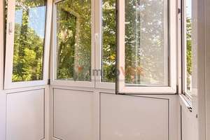 Helle 4-Zimmer-Wohnung mit Wintergarten-Loggia im grünen Bremer Norden – Die vollständige Adresse der Immobilie erhältst du vom Anbieter., 28719 Burgdamm, Bremen – Vorschaubild 2