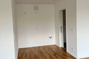 Hochparterre: 2-Zimmer-Wohnung direkt am Kanal (Lindenauer Hafen) mit Aufzug, Balkon u. Vorratsraum – Hafenstraße 9C, 4179 Schönau, Leipzig – Vorschaubild 9