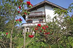 Einzigartiges Landhaus in Aussichtslage – Die vollständige Adresse der Immobilie erhältst du vom Anbieter., 83139 Söchtenau – Vorschaubild 1