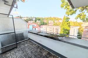 Kurzfristig verfügbar: kleines 2-Zi.-Apartment im 5. OG mit tollem Balkon in ruhiger+zentraler Lage