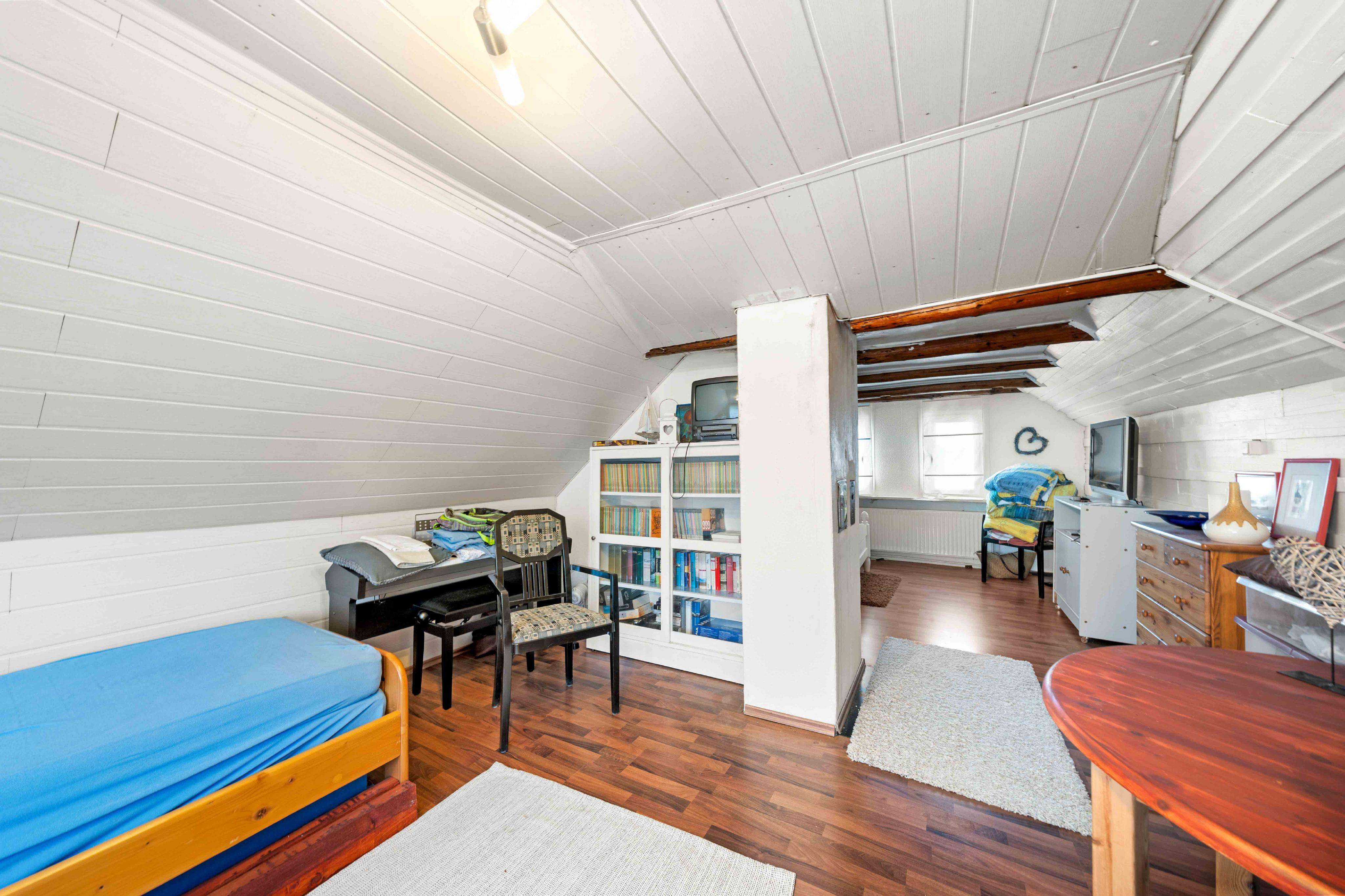 Immobilie in Upgant-Schott - Sanierungsbedürftiges Einfamilienhaus mit Entwicklungspotenzial - Bild 2