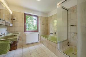 Property thumbnail 11