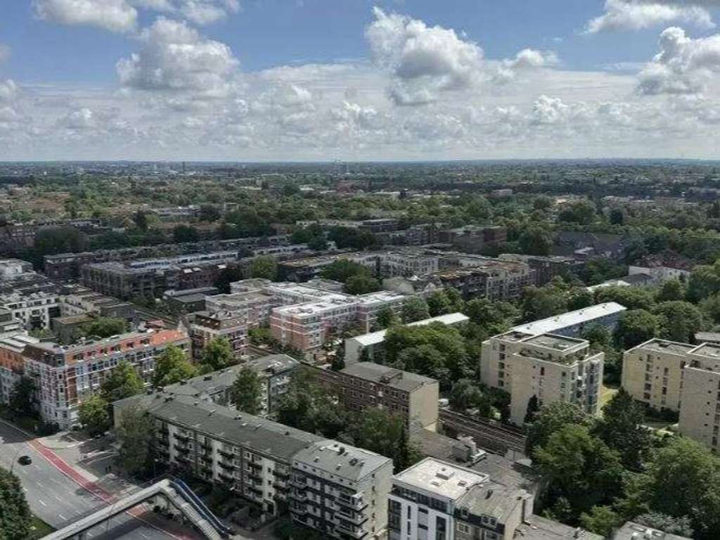 Über den Dächern von Hamburg: Wohnung mit Traumblick zur Eigennutzung o. als Kapitalanlage