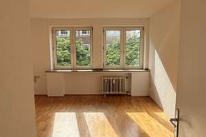 Lichtdurchflutete 4-Zimmer-Wohnung mit großer Dachterrasse in begehrter Lage direkt am D-Marktplatz! – 40213 Altstadt, Düsseldorf – Vorschaubild 14