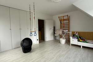 Moderne Doppelhaushälfte mit ca. 220 m² Fläche und Garten in Buckow zu vermieten – 12353 Buckow, Berlin – Vorschaubild 21