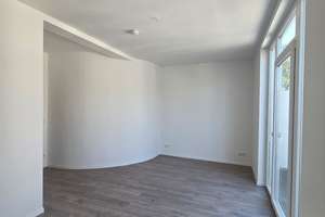 Sonnige Dachterrasse und Cityblick – Ihr hochwertig saniertes Zuhause in Düsseldorf – Die vollständige Adresse der Immobilie erhältst du vom Anbieter., 40211 Stadtmitte, Düsseldorf – Vorschaubild 8