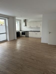 Helle 2-Zi-Wohnung mit Balkon und EBK in Uetersen