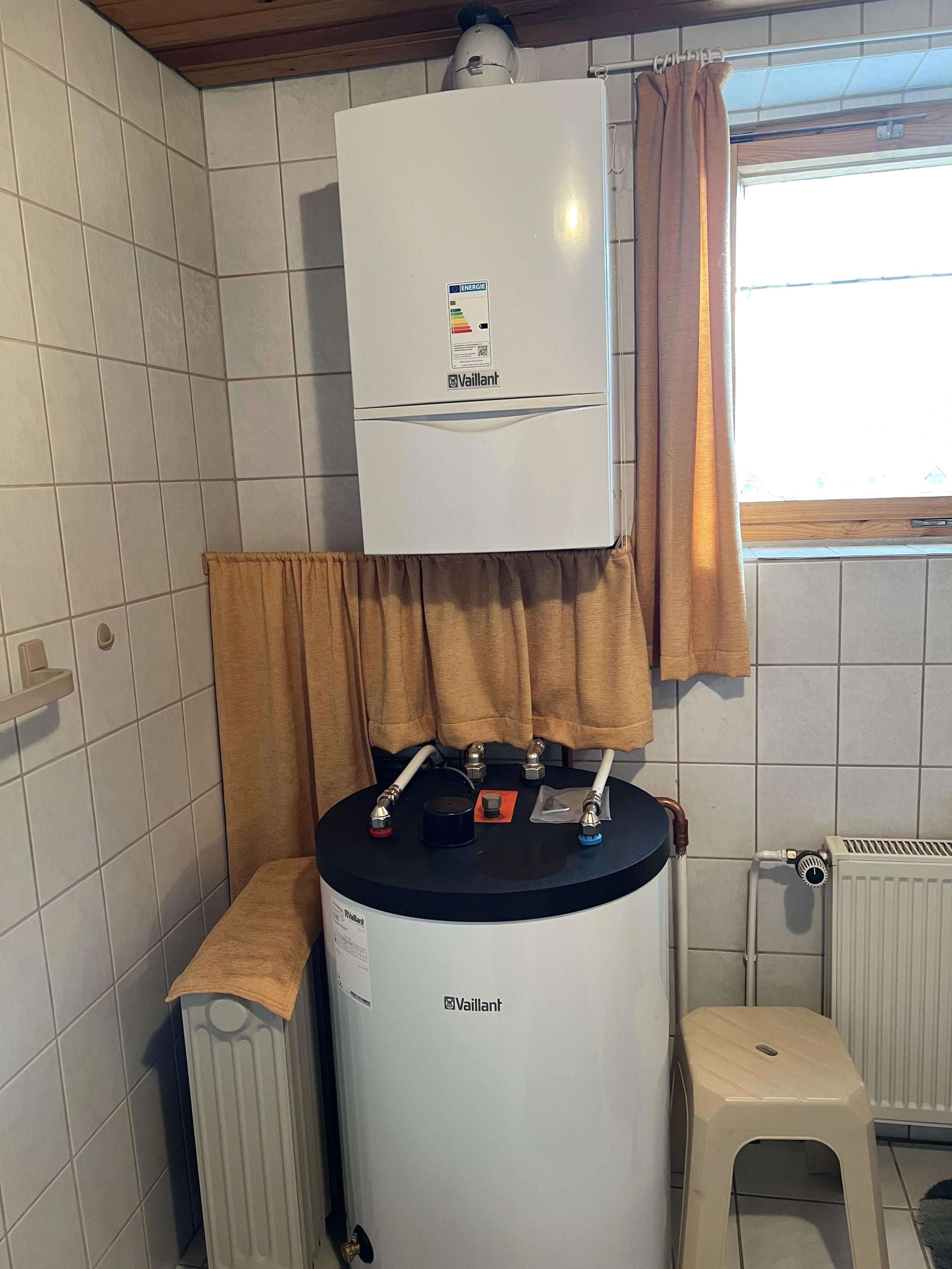 Immobilie in Schwarzenberg/Erzgebirge - Schöne Haushälfte in ruhiger Siedlung - Bild 1