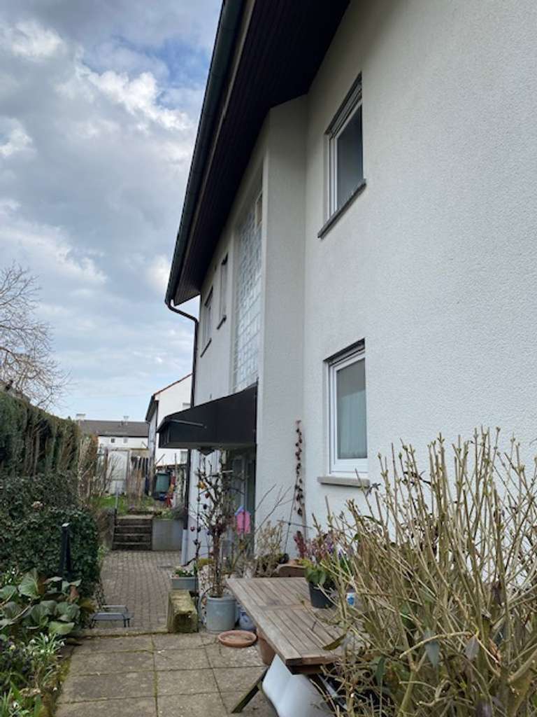 Immobilie in Magstadt - Gepflegtes Mehrfamilienhaus mit 5 Wohneinheiten in Magstadt - Bild 3