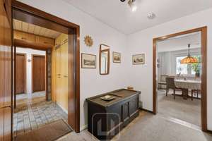 Lichtdurchflutete 3,5 Zimmer-Wohnung | 2 Balkone | Zentrumsnah und dennoch im Grünen – Die vollständige Adresse der Immobilie erhältst du vom Anbieter., 70499 Bergheim, Stuttgart – Vorschaubild 6