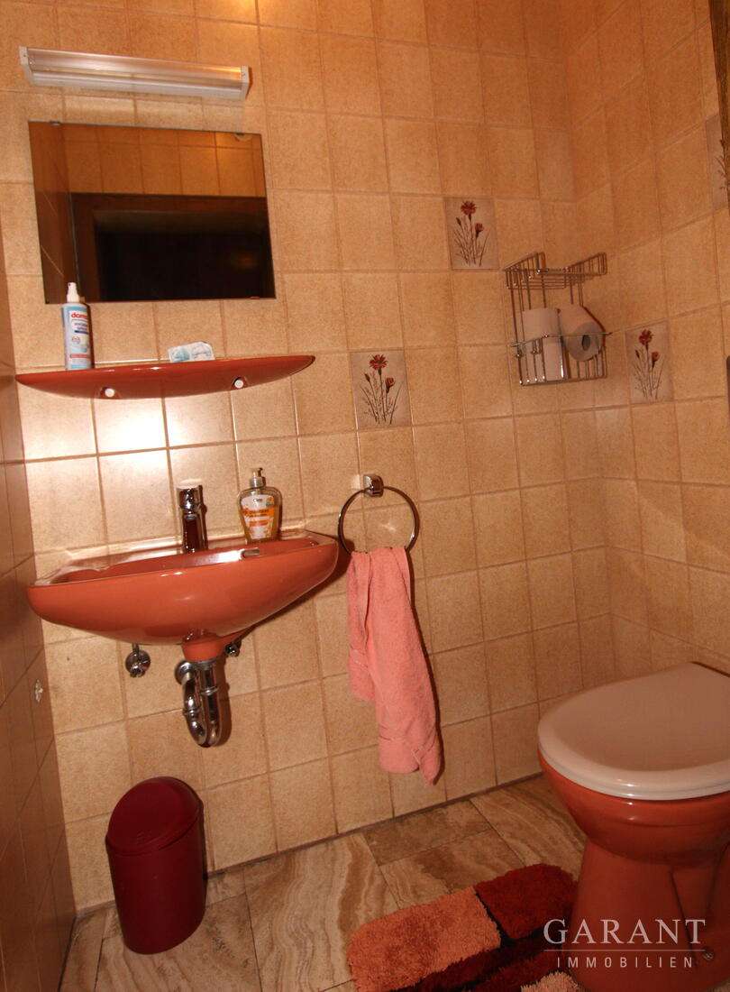 Immobilie in Rodalben - Großzügiges Mehrgenerationenhaus mit schönem Garten und Ausbaureserve im Speicher - Bild 3