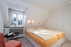 Traumhaftes Architektenlandhaus mit 3 Einheiten, großes Grundstück in Dorfteichlage Wenningstedt – Die vollständige Adresse der Immobilie erhältst du vom Anbieter., 25996 Wenningstedt-Braderup (Sylt) – Vorschaubild 11