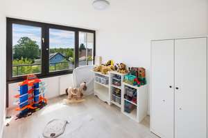 Rheinnähe! Modernisierte 3-Zimmer-Wohnung mit Aufzug und 2 Balkonen in Köln-Westhoven – Die vollständige Adresse der Immobilie erhältst du vom Anbieter., 51149 Westhoven, Köln – Vorschaubild 9