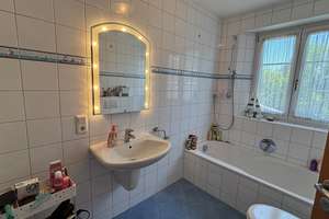 Exklusives Einfamilienhaus mit Doppelgarage in ruhiger Lage von Aschaffenburg – Die vollständige Adresse der Immobilie erhältst du vom Anbieter., 63739 Stadtmitte, Aschaffenburg – Vorschaubild 12