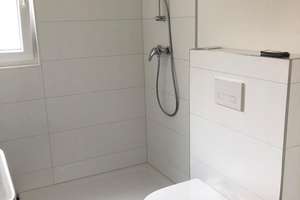 Köln-Holweide, 2,5 Zimmer-Wohnung mit großer  Terrasse, Garten und Garage – Am Krausen Baum 4, 51067 Holweide, Köln – Vorschaubild 3