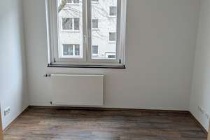 Provisions- und bezugsfrei: Attraktive 3-Zimmerwohnung mit Balkon in Bestlage von Nippes  – Die vollständige Adresse der Immobilie erhältst du vom Anbieter., 50733 Nippes (Ortsteil), Köln – Vorschaubild 10