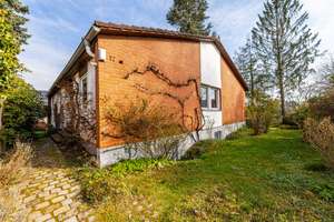 135qm Wohnen auf einer Ebene - lichtdurchfluteter Bungalow,  idyllischer Garten! Preis VB. – Die vollständige Adresse der Immobilie erhältst du vom Anbieter., 90475 Brunn, Nürnberg – Vorschaubild 8