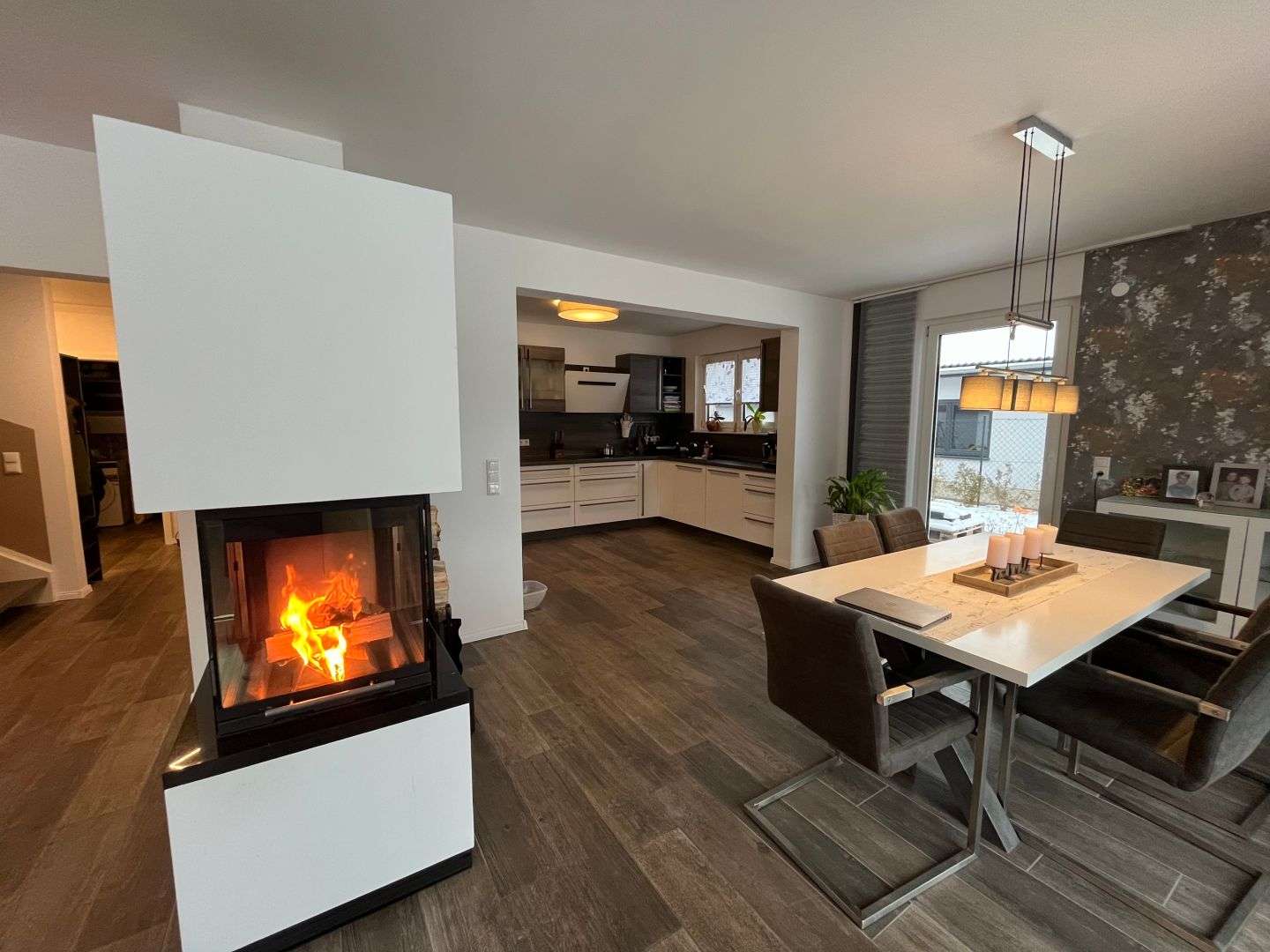 Immobilie in Teuchern - Repräsentatives Wohnhaus vereint Stil und Exklusivität in Teuchern - Bild 3