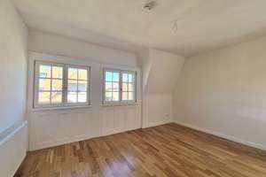 Wohnen über den Dächern von Stuttgart – Charmante Whg mit Altbaudetails & Aussichtsbalkon – Die vollständige Adresse der Immobilie erhältst du vom Anbieter., 70197 Rotebühl, Stuttgart – Vorschaubild 4