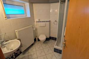 Großzügiges Einfamilienhaus mit Garten, Terrasse, Balkon & viel Potenzial – ideal für Familien – Die vollständige Adresse der Immobilie erhältst du vom Anbieter., 35321 Laubach – Vorschaubild 19