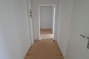 Gemütliche 2-Zimmer Wohnung mit Ausblick mit WBS – Schönefelder Chaussee 257, 12524 Altglienicke, Berlin – Vorschaubild 3
