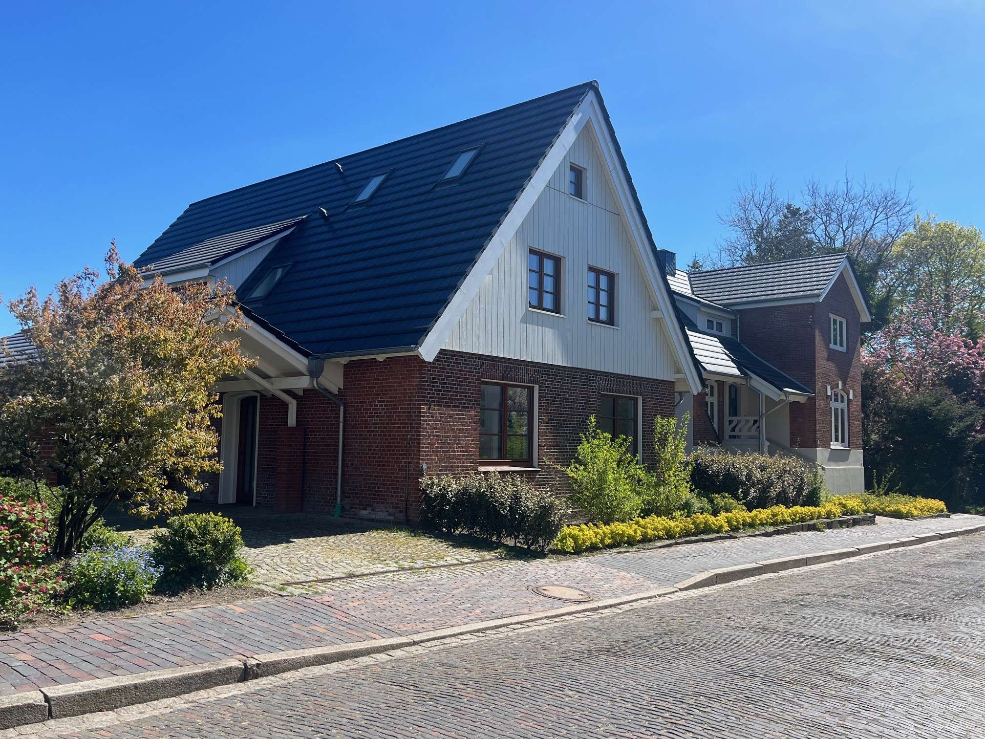 Energetisch saniertes Einfamilienhaus in charmanter Meldorfer Innenstadtlage