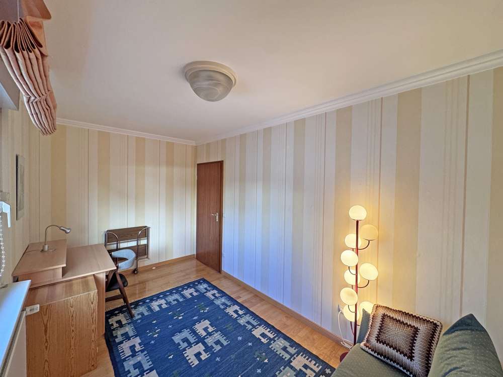 Immobilie in Hamberge - Hamberge: Modernisiertes Einfamilienhaus mit Garage, Wohnkeller und Südgrundstück - Bild 4