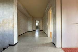 Großzügiges Zuhause. 8 Zimmer. 223 m².
Garten, Garage und 2 Stellplätze. Viel
Platz für Ihre Ideen – Die vollständige Adresse der Immobilie erhältst du vom Anbieter., 78244 Gottmadingen – Vorschaubild 25
