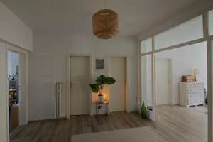 Exklusive 4-Zimmer-Wohnung in Bonn Zentrum – Die vollständige Adresse der Immobilie erhältst du vom Anbieter., 53113 Bonn-Zentrum, Bonn – Vorschaubild 3