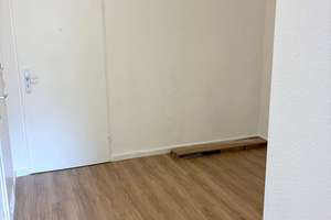 Charmante 1,5 Zimmerwohnung mit Balkon im Herzen Offenbachs – Die vollständige Adresse der Immobilie erhältst du vom Anbieter., 63071 Lichtenplatte, Offenbach am Main – Vorschaubild 2