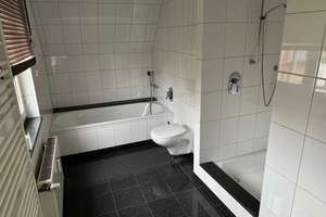 Schöne 3,5-Zimmer-Doppelhaushälfte in Münster Roxel – Die vollständige Adresse der Immobilie erhältst du vom Anbieter., 48161 Roxel, Münster – Vorschaubild 9